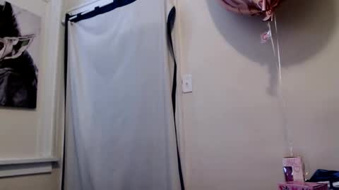 CreamyExotica online show from 02.14.25