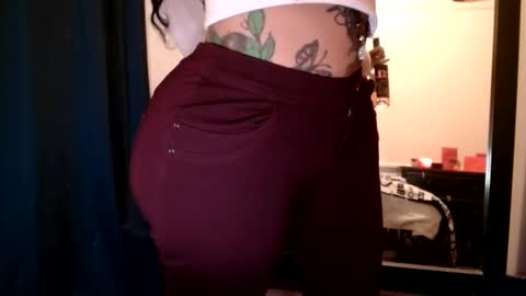 CreamyExotica online show from 03.05.25