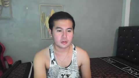 Snapshot of creamynow chatting on 12.14.24 BareCreamyCum online show from 12.14.24