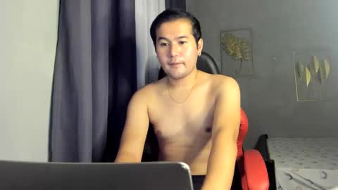 Snapshot of creamynow chatting on 12.22.24 BareCreamyCum online show from 12.22.24