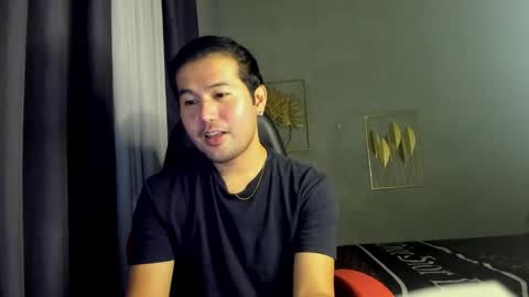 Snapshot of creamynow chatting on 12.29.24 BareCreamyCum online show from 12.29.24