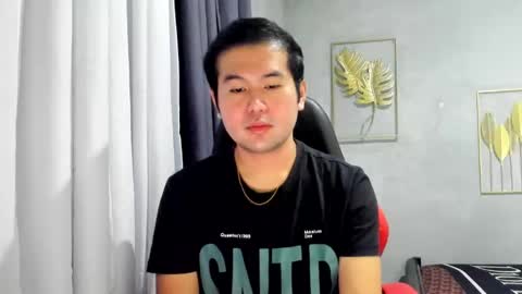 Snapshot of creamynow chatting on 01.13.25 BareCreamyCum online show from 01.13.25