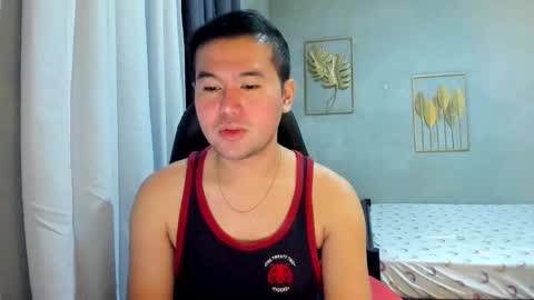 Snapshot of creamynow chatting on 02.04.25 BareCreamyCum online show from 02.04.25