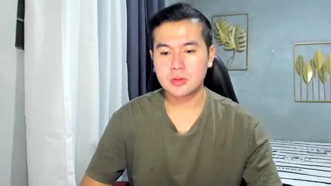 Snapshot of creamynow chatting on 02.12.25 BareCreamyCum online show from 02.12.25
