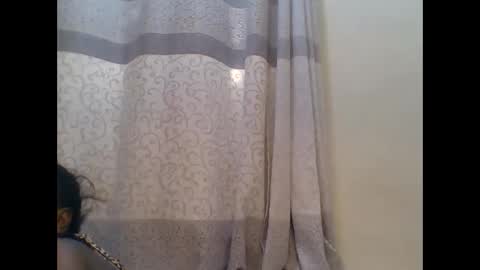 Snapshot of creamypussy15 chatting on 12.17.25 MARY online show from 12.17.25