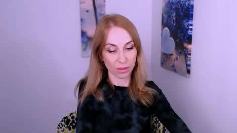 Snapshot of create_your_own_sun chatting on 09.24.25 Lera online show from 09.24.25