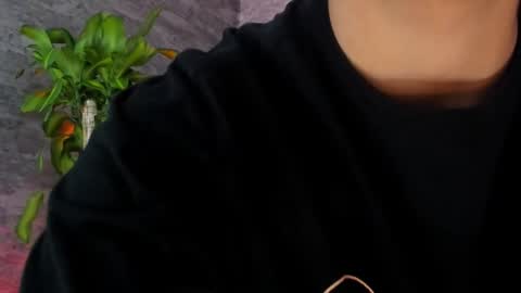 Snapshot of crh58_ chatting on 09.21.25 crh58_ online show from 09.21.25