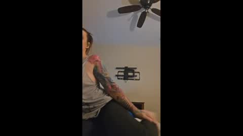 crimsongingerale online show from 04.01.26