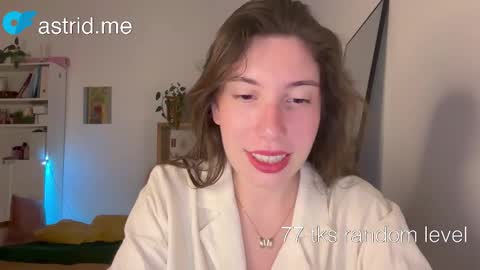 Snapshot of cringebutcute chatting on 09.27.25 Astrid online show from 09.27.25