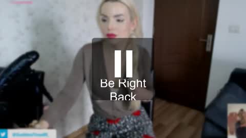 Snapshot of cris_tinne chatting on 11.20.25 cris_tinne online show from 11.20.25