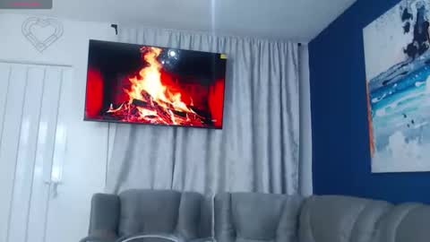 Cris Evanz online show from 02.23.25