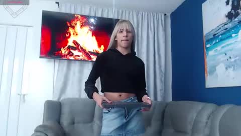 Cris Evanz online show from 02.23.25