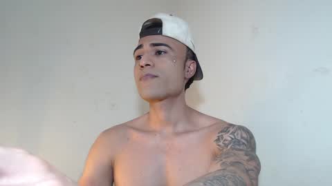 Snapshot of criss_salas chatting on 12.04.24 Cristian online show from 12.04.24