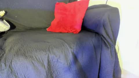 criss_zuri online show from 02.14.26