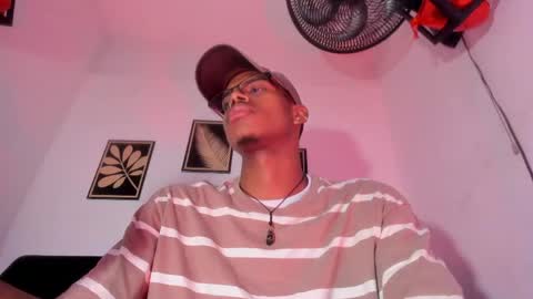 criss_zuri online show from 05.20.26
