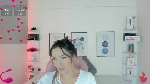 Snapshot of cristal__hot_1 chatting on 02.01.25 Cristal online show from 02.01.25