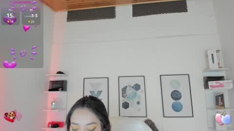 Snapshot of cristal__hot_1 chatting on 02.04.25 Cristal online show from 02.04.25
