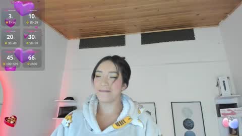 Snapshot of cristal__hot_1 chatting on 02.10.25 Cristal online show from 02.10.25