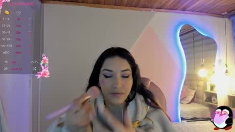 Snapshot of cristal__hot_1 chatting on 10.24.25 Cristal online show from 10.24.25