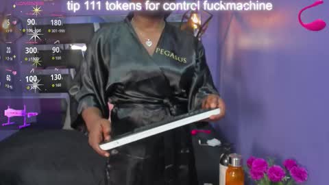 Snapshot of cristale69 chatting on 02.27.26 cristale69 online show from 02.27.26