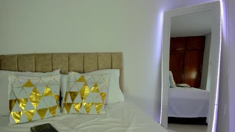 cristal walker online show from 11.05.25