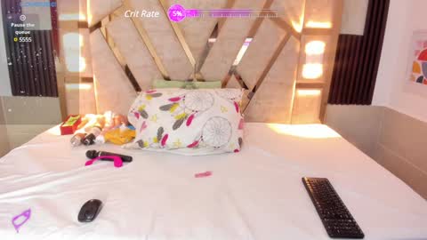 cristin  online show from 12.02.24