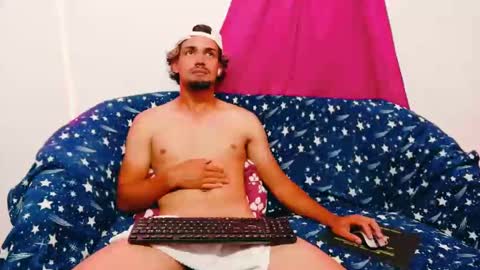 Snapshot of cristian_gp chatting on 10.08.25 cristian gp online show from 10.08.25