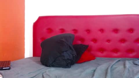 cristian hot9 online show from 11.18.25