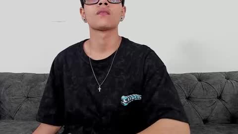 cristian_suarezz_ online show from 10.08.25