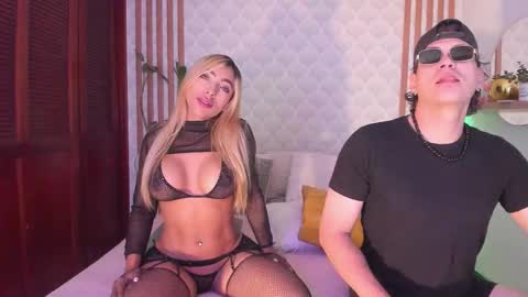 Snapshot of cristianblaze_pamelareal chatting on 10.17.25 Cris Pame online show from 10.17.25