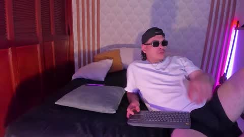 Snapshot of cristianblaze_pamelareal chatting on 01.14.26 Cris Pame online show from 01.14.26