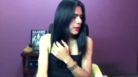 Snapshot of cristinadickclit chatting on 12.14.25 Cristina Dick Clit online show from 12.14.25