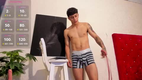Snapshot of cristopher23_ chatting on 12.29.24 cristopher23 online show from 12.29.24