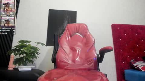 Snapshot of cristopher23_ chatting on 02.12.25 cristopher23 online show from 02.12.25