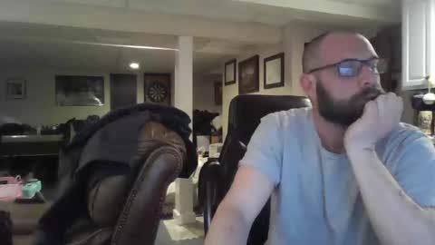 Snapshot of crm400 chatting on 02.07.26 billybasement online show from 02.07.26