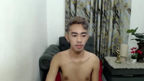 crocodale online show from 10.18.25