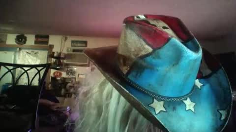 Snapshot of crossdrsr1 chatting on 11.23.25 crossdrsr1 online show from 11.23.25