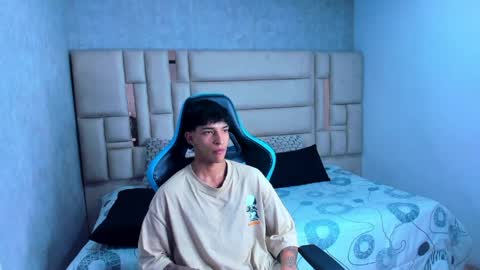 Croy online show from 04.08.26