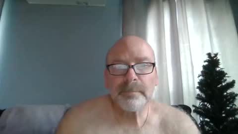 Snapshot of cruising_guy chatting on 05.21.26 fun guy online show from 05.21.26