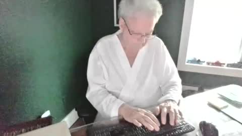Snapshot of cruisserss chatting on 07.27.26 Sugarcane online show from 07.27.26