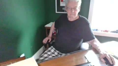 Snapshot of cruisserss chatting on 07.28.26 Sugarcane online show from 07.28.26