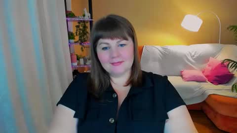 Snapshot of crystaalstaar chatting on 10.04.25 Anna online show from 10.04.25