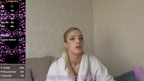 Snapshot of crystal_angel1 chatting on 01.28.25 Crys online show from 01.28.25