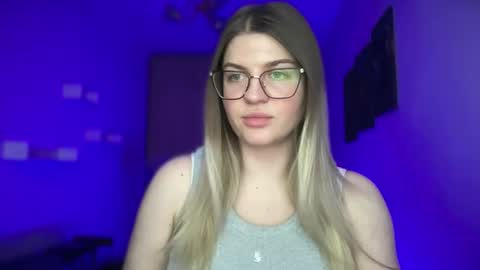 crystalblush01 online show from 04.25.26