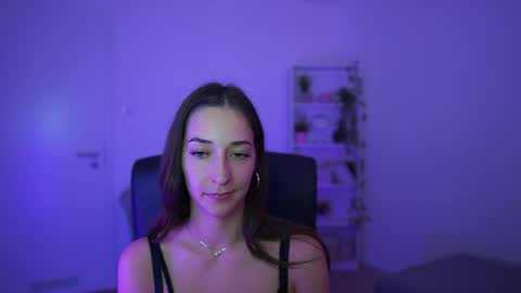 Crystalbrunette18 online show from 04.10.26