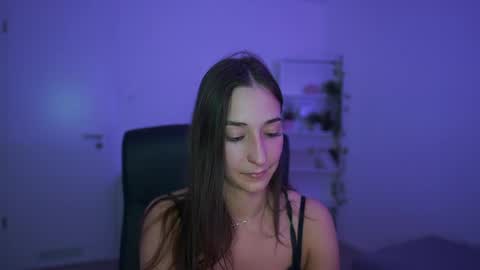 Crystalbrunette18 online show from 04.13.26