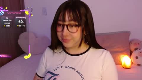 Snapshot of crystalitesq chatting on 09.24.25 Olivia  online show from 09.24.25