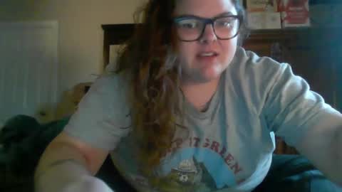 Snapshot of crystalizzzee chatting on 03.07.25 Herekittykitty69 online show from 03.07.25
