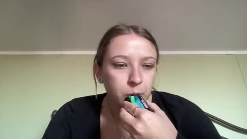 Snapshot of crystallee170 chatting on 01.09.25 CrystalBabyy online show from 01.09.25