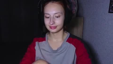 Snapshot of crystallkris chatting on 09.14.25 Kristina online show from 09.14.25